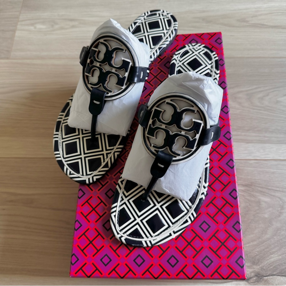 ☀️NEW☀️Tory Burch Metal Miller Sandals 8 - Picture 9 of 11
